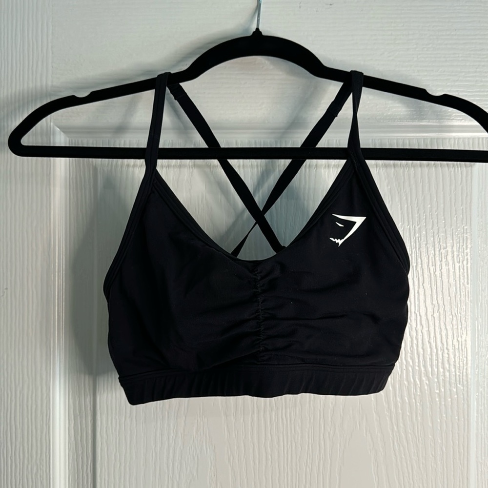 Black gymshark sports bra